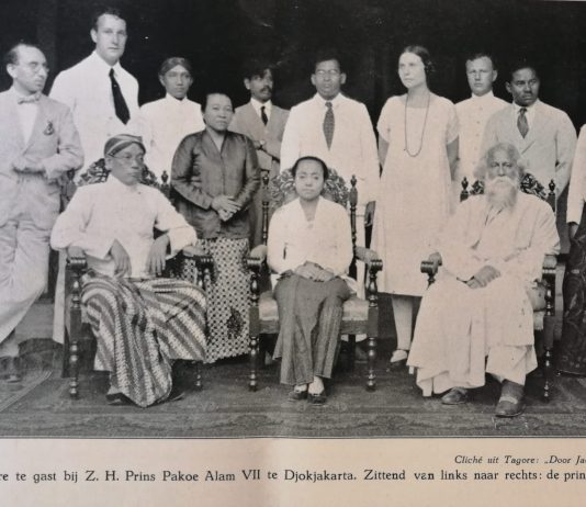 Rabindranath Tagore berjumpa Paku Alam di Yogyakarta,1927