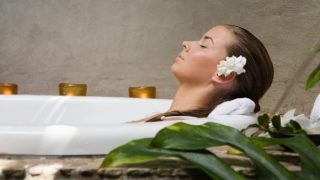 How-Your-Bath-Can-Be-a-Stressbuster