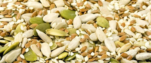 5 Super Seeds to Include in Your Diet Today