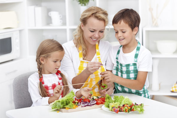 Make Meal Times Easier For Both Kids And Parents