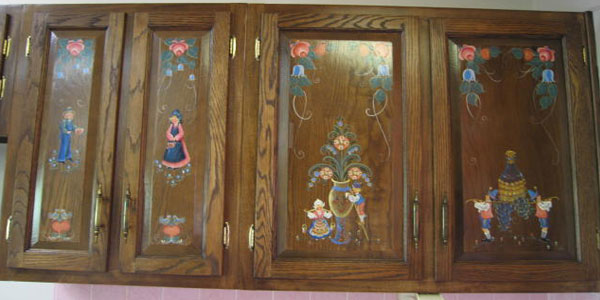 How To : Decoupage Your Cabinet Doors