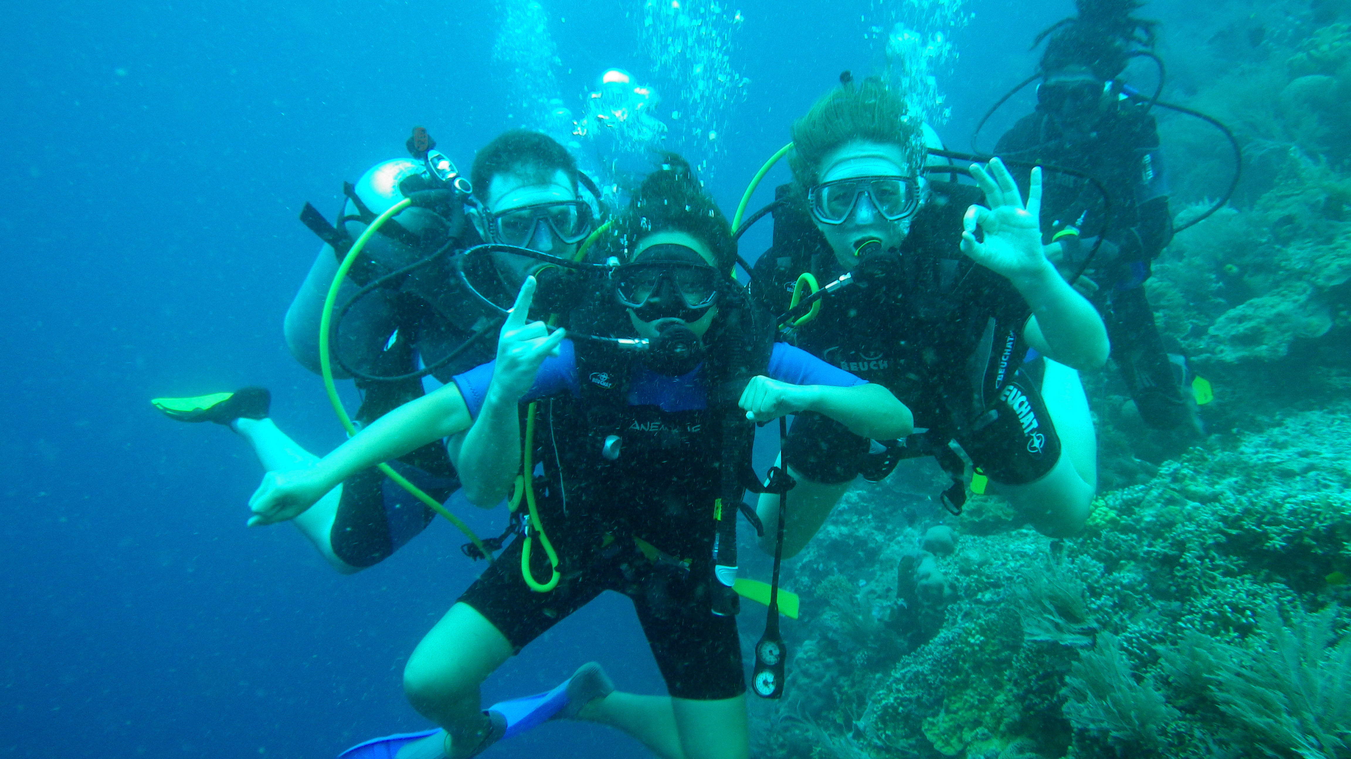 diving in indonesia
