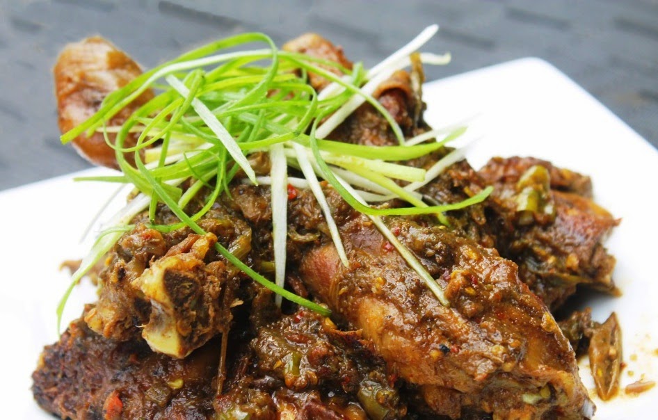 7 Indonesian Traditional Chicken Dishes