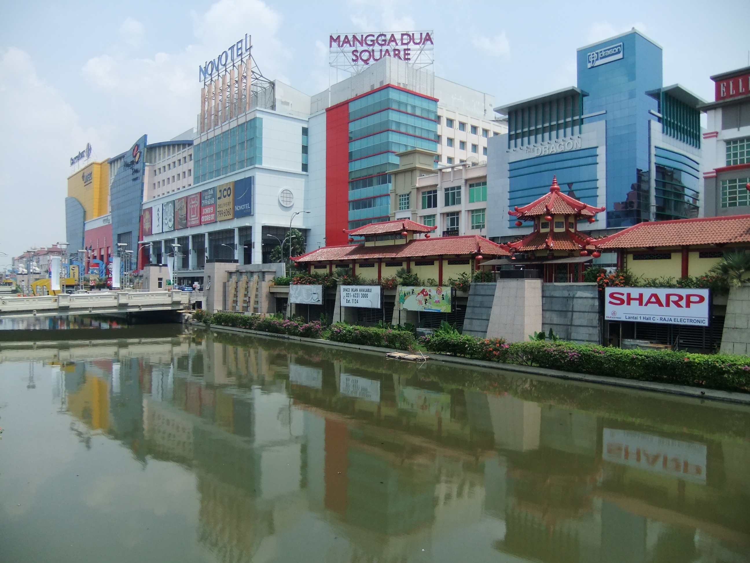  Mangga  Dua  Trade Center a Shopping Paradise in the 