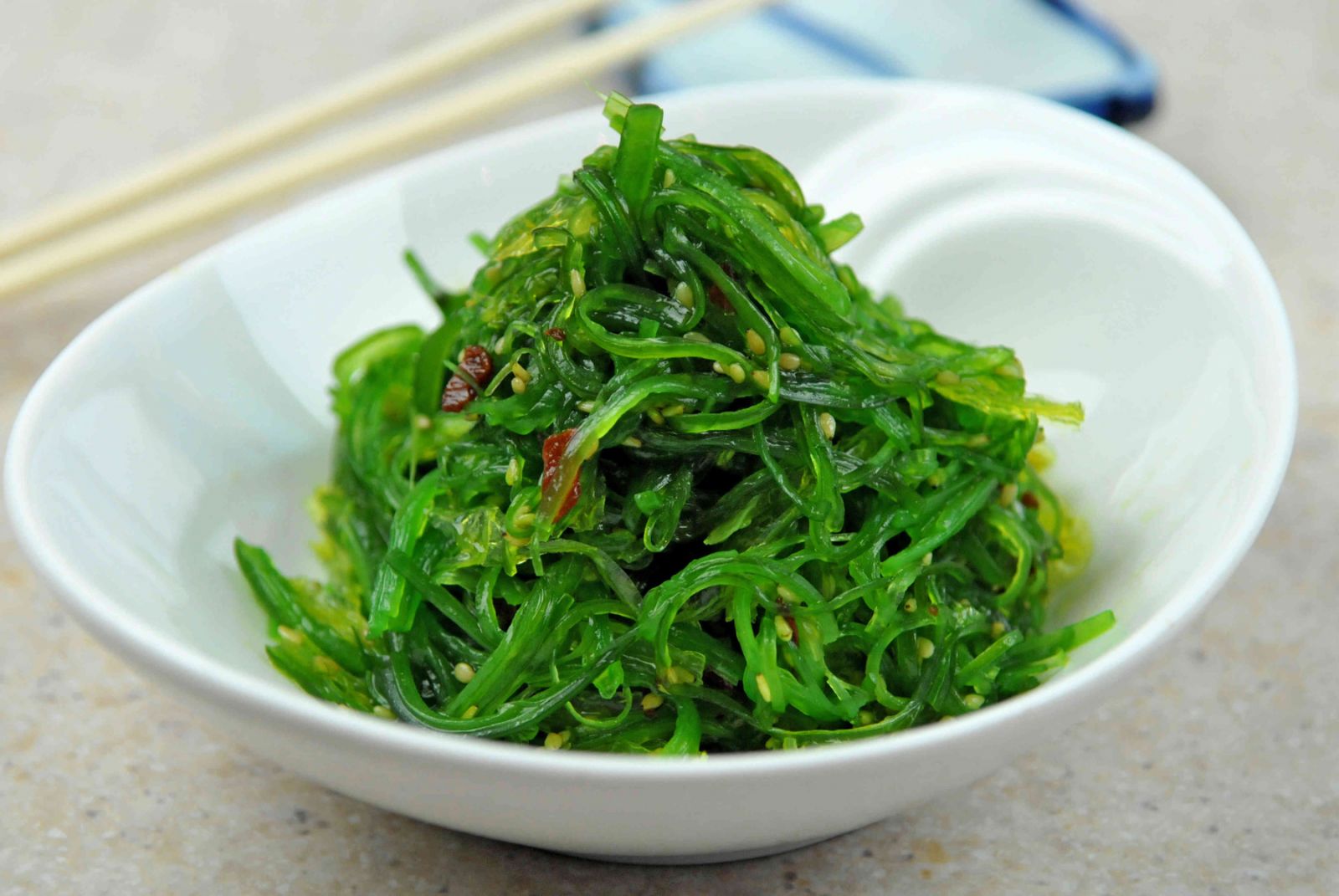 Let’s add seaweed to our daily diet