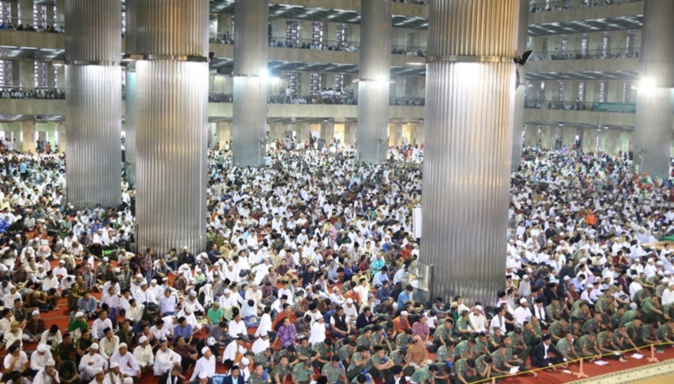 Eid Morning Prayer at Istiqlal Mosque Jakarta