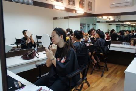 Makeover Makeup Academy