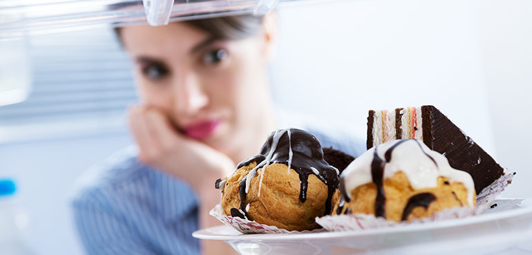 7 Ways to Stop Cravings for Unhealthy Foods