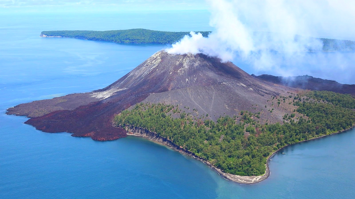 WheretoGo-Hiking-Mountains-in-Indonesia-Mount-Krakatau-South-Lampung