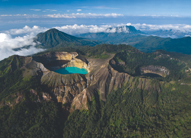 #WheretoGo: Hiking Mountains in Indonesia