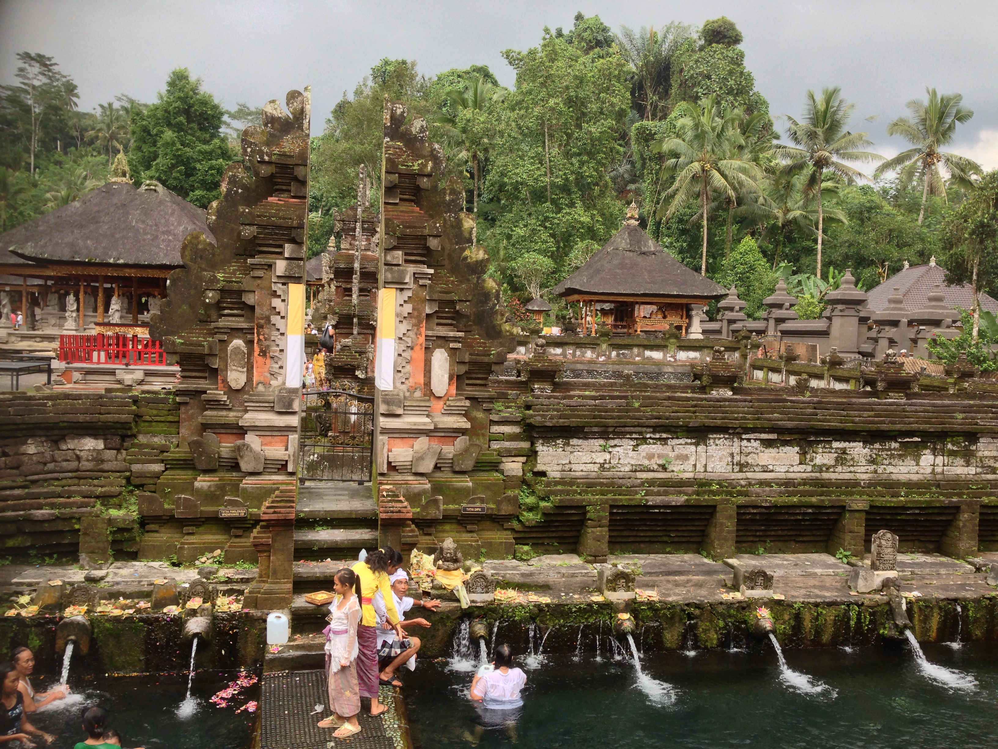 pura_tirta_empul_bali