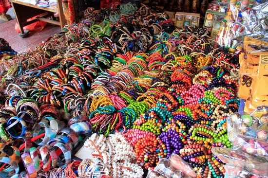 Best Bali Shopping Places - Find Souvenirs, Handicrafts & Batik