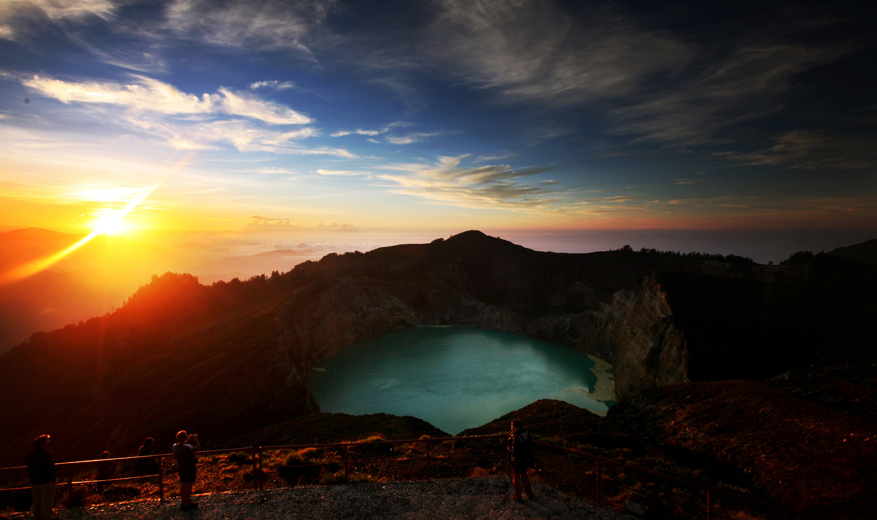 Sunrise, Mount Kelimutu