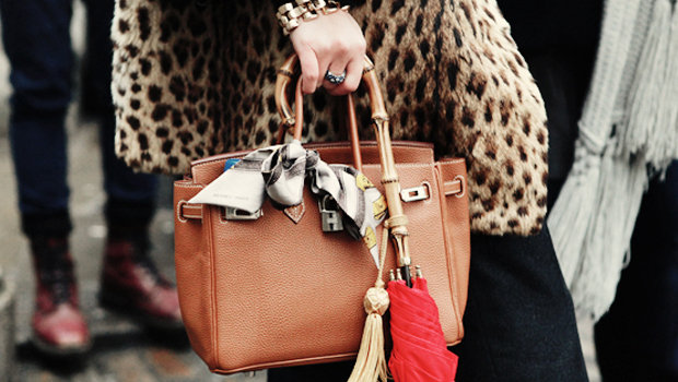 6 Everyday Objects You Can Use to Accessorize Your Bags