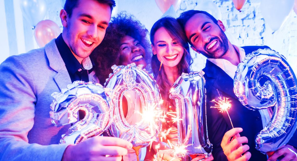 Tips to Have a Great NYE Party at Home

