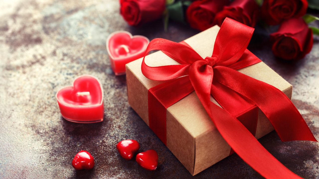 gift for her on valentine's day