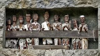 6-weird-and-wonderful-indonesian-traditions