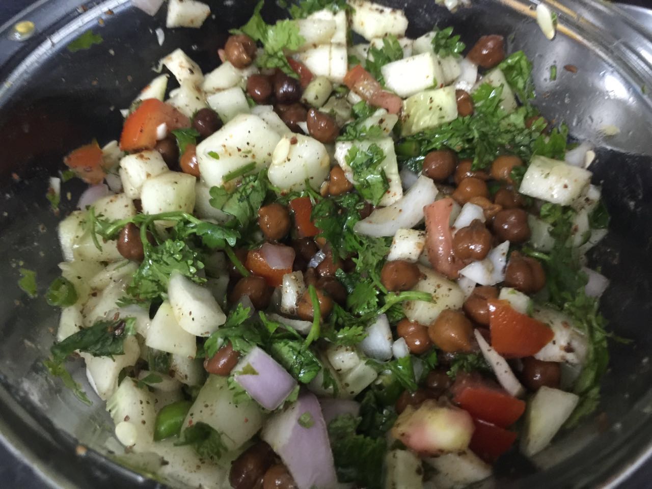 Brown Chickpeas and Cucumber Bright Salad Recipe