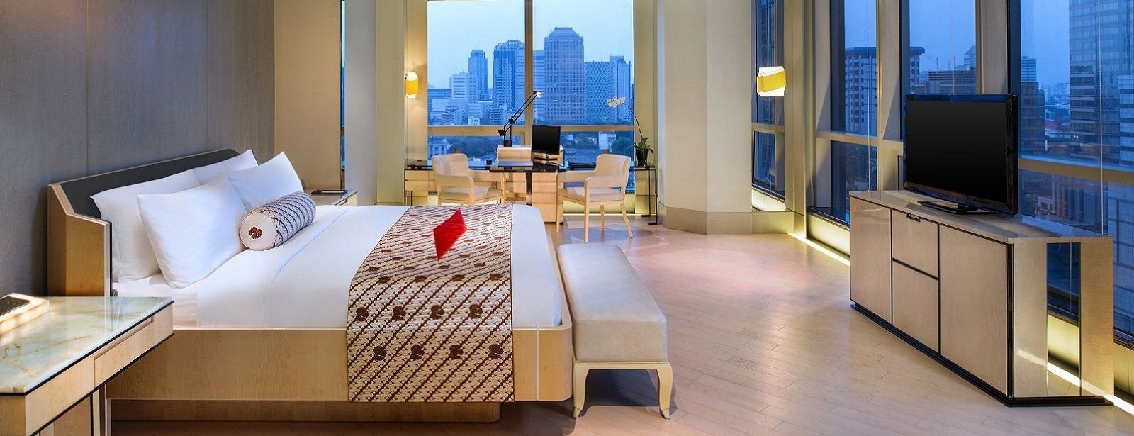 5 Hotels for Your Staycation in Jakarta
