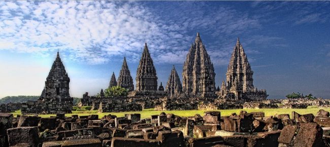 prambanan-mesmerizing-trips-brahma-palaces-around-java