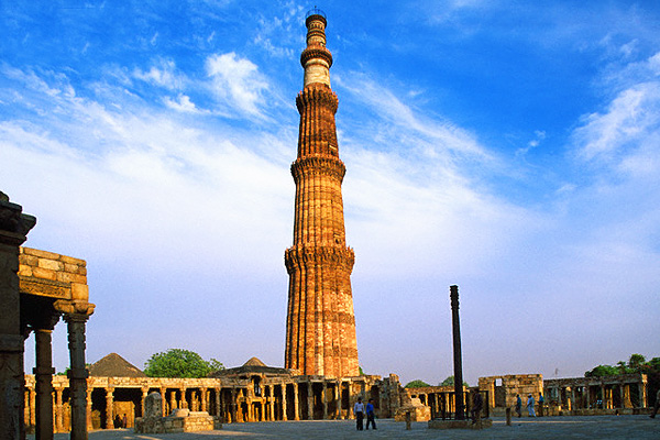qutub-minar