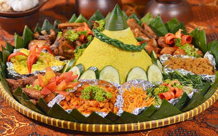 Indonesian #SpecialOccasionFood: Nasi Tumpeng Recipe