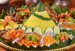 Indonesian-Special-Occasion-Food-Nasi-Tumpeng-Recipe