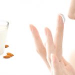 Almond-Milk-The-Key-to-Clear-Youthful-and-Glowing-Skin