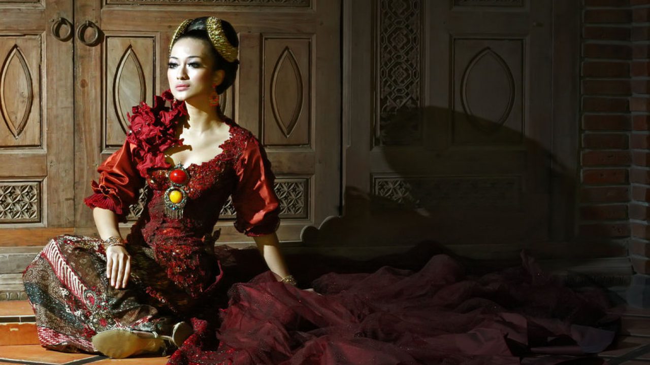 traditional formal dress
