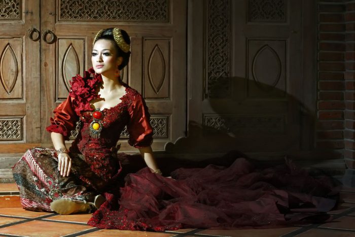 All About Kebaya: Indonesia’s Traditional Formal Wear for Women