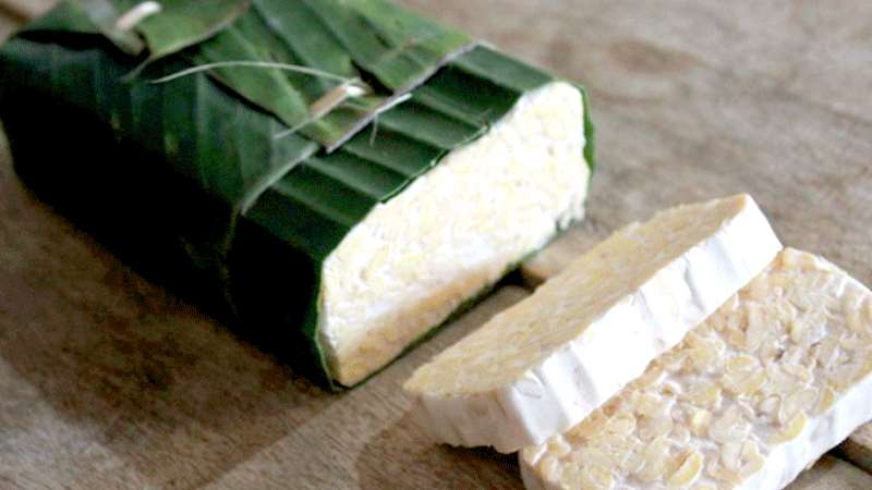Tempe wrapped in Banana leaf sold in pasar