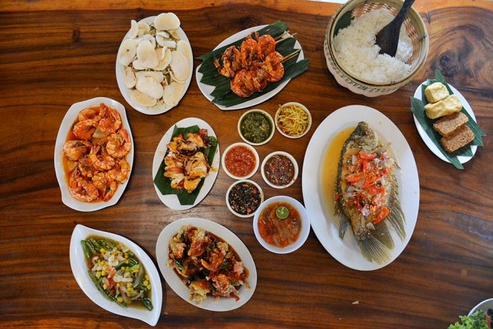 Gubug Makan Mang Engking Top-7-Sundanese-Restaurants-in-Jakarta-Gubug-Makan-Mang-Engking