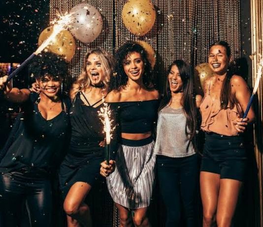 New-Years-Fashion-5-Fashion-Trends-for-New-Years-Eve