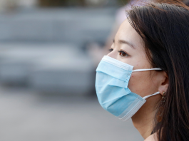 lady wearing face mask