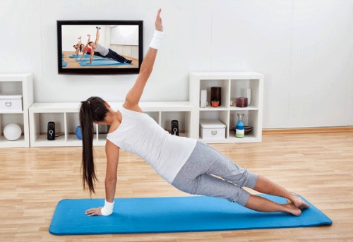 5-Ways-to-Stay-Fit-from-Home-Work-out-with-your-TV