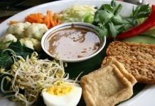 10 Must-Try Veg Indonesian Salads and How to Make Them 6-Balanced-Indonesian-Lunch-Ideas-With-a-Ton-of-Protein-and-No-Meat