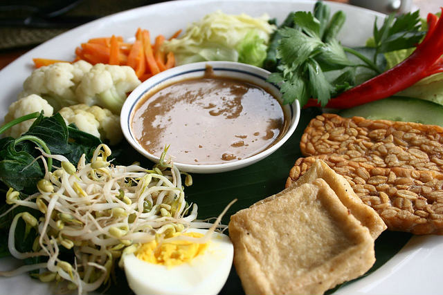 6-Balanced-Indonesian-Lunch-Ideas-With-a-Ton-of-Protein-and-No-Meat