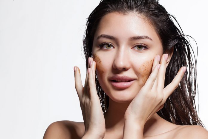 8-Beauty-Tips-Using-Ground-Coffee