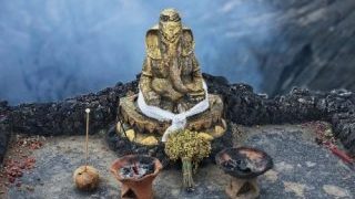 Experience-Lord-Ganesha-at-Mount-Bromo