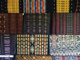 39-Traditional-Fabrics-of-Flores