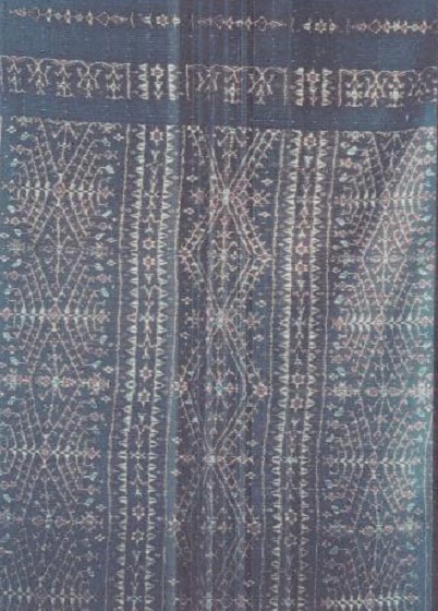 39-Traditional-Fabrics-of-Flores-Lawo-Manu