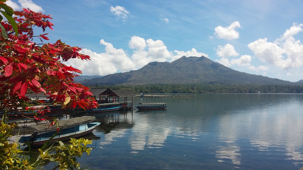 5-Places-in-Bali-Mentioned-in-Folklore-Batur-Lake