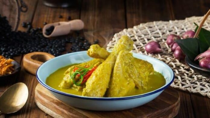 A-Taste-of-Lebaran-Food-in-Indonesia-Opor