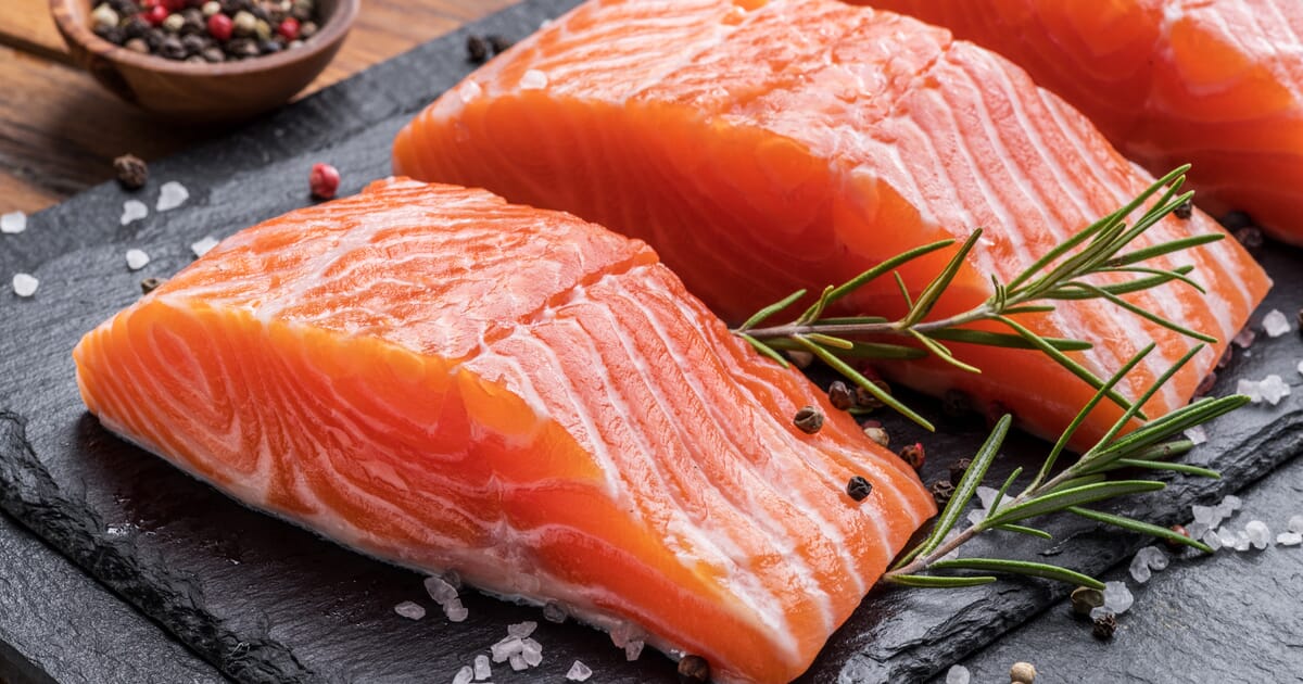 List-of-Foods-With-Healthy-Fats-to-Keep-You-Full-Salmon