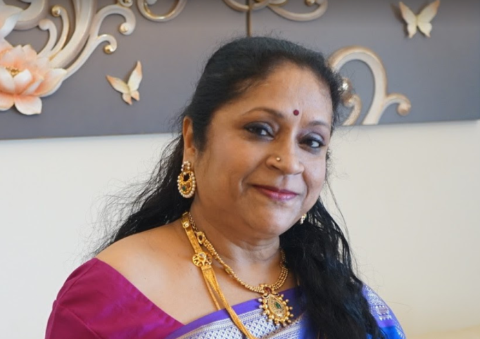 Indoindians Extraordinary Women Awardee for Education - Saraswathi Suresh