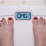 6 Effective Morning Habits to Lose Weight: Check your weight