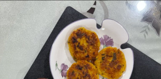 Chaval ke Pakore by Geeta Taunk