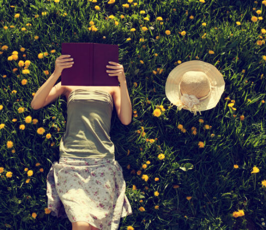 6 Books About Indonesia’s Tourist Destinations 6 Books About Indonesia’s Tourist Destinations