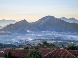 5 Nature Destinations to Visit in Jatinangor, West Java: Gunung Geulis
