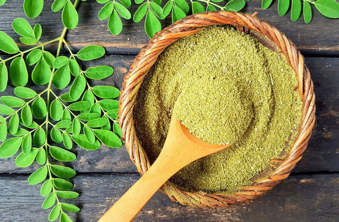Moringa Leaves: Health Benefits, Nutritional Content and More!